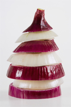 pyramid of onion slices
