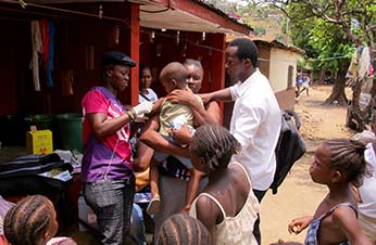 More than 2.8 million children in Sierra Leone were vaccinated against measles during campaigns in 2016.