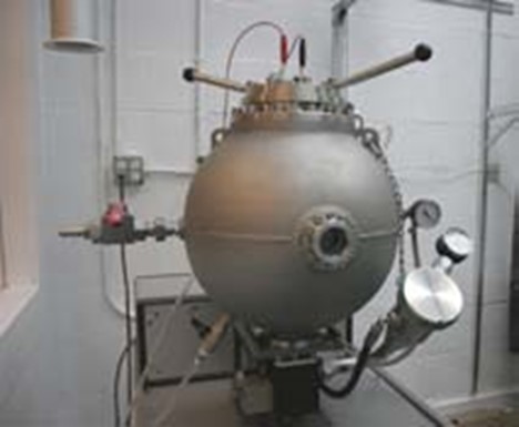 A photo of a Siwek 20-L explosivity chamber.